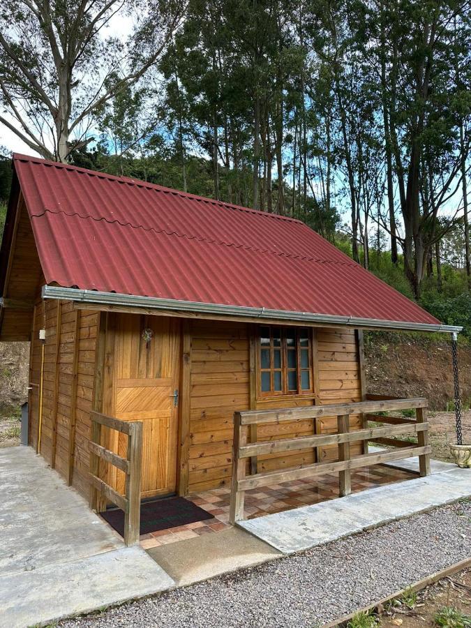 Pousada Pedra Da Mata Chales Na Montanha Munhoz ภายนอก รูปภาพ